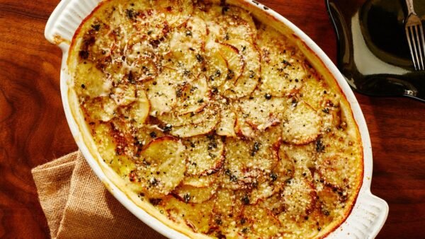 The Ultimate Garlic & Gruyère Potatoes Au Gratin