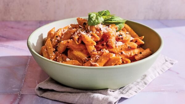Alcohol-Free Vodka Sauce: Elegant Penne alla Nada