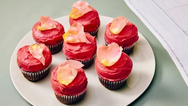 Earl Grey Chocolate Cupcakes With Vivid Berry Frosting