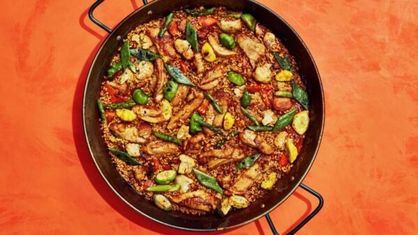 Make Chef José Andrés’ Stovetop Chicken Paella in 1 Hour