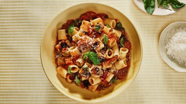 Smoky Grilled Tomato Pomodoro Sauce Elevates Easy Dinners
